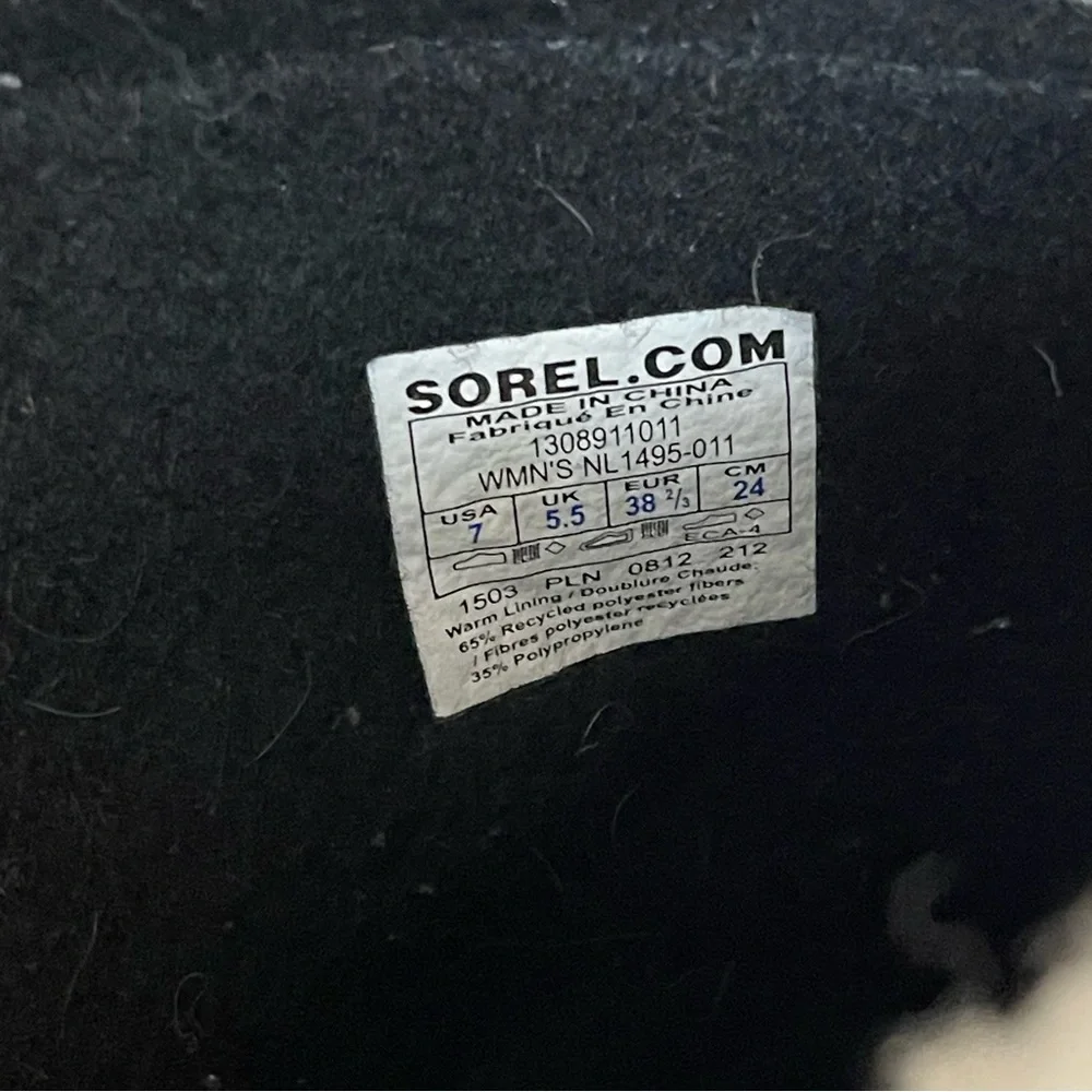 Sorel Black/White Winter Carnival Waterproof Faux Shearling Lace Up Boots (7) - Picture 15 of 15
